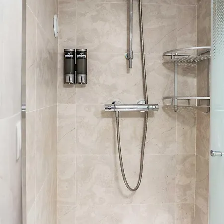 Parismyhome - Air Cond, 2 Showers, 2 Wc * Paryż