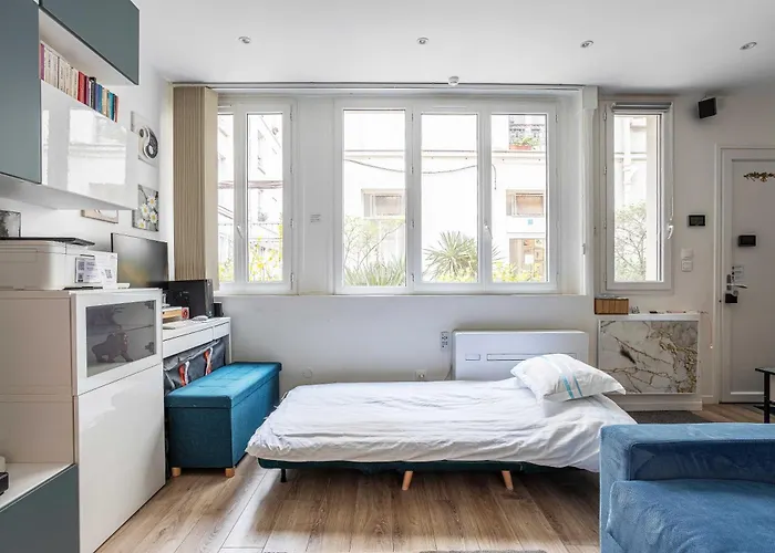 My Home, Gf, Air Cond, 2 Showers, 2 Wc * Paris